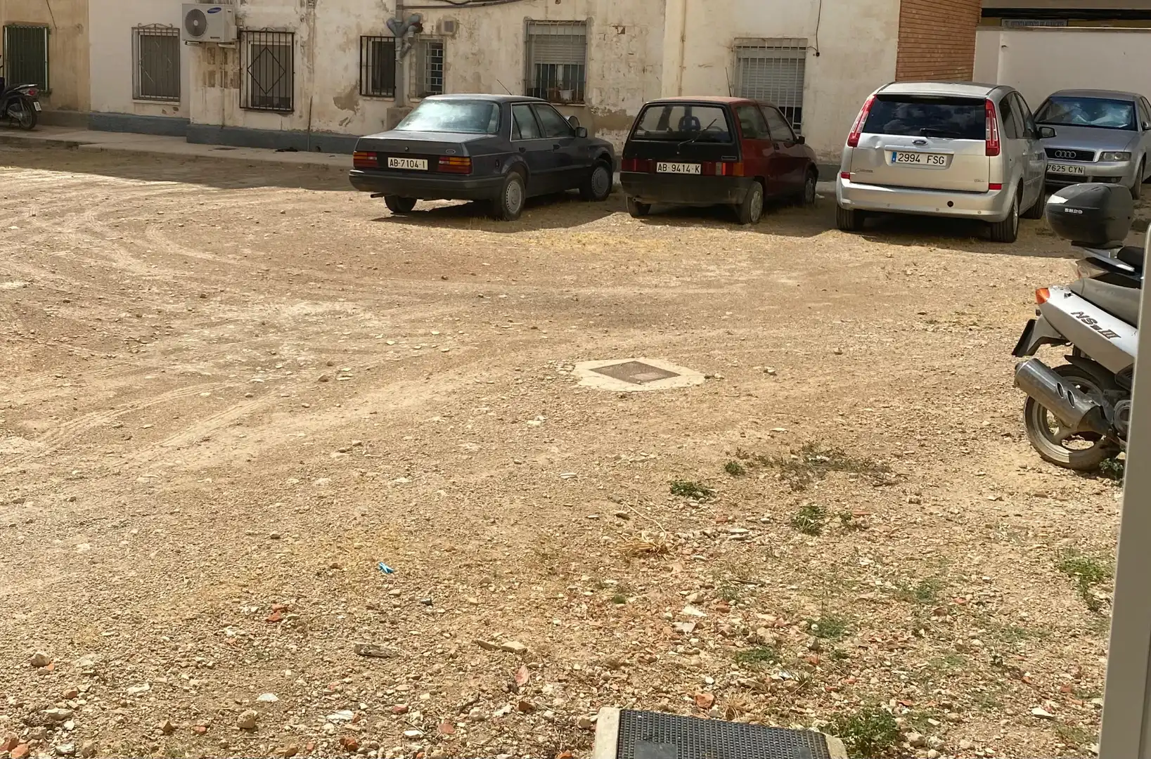 Parking de Apartamento en venta en Albacete con Aire acondicionado, Calefacción y Jardín privado