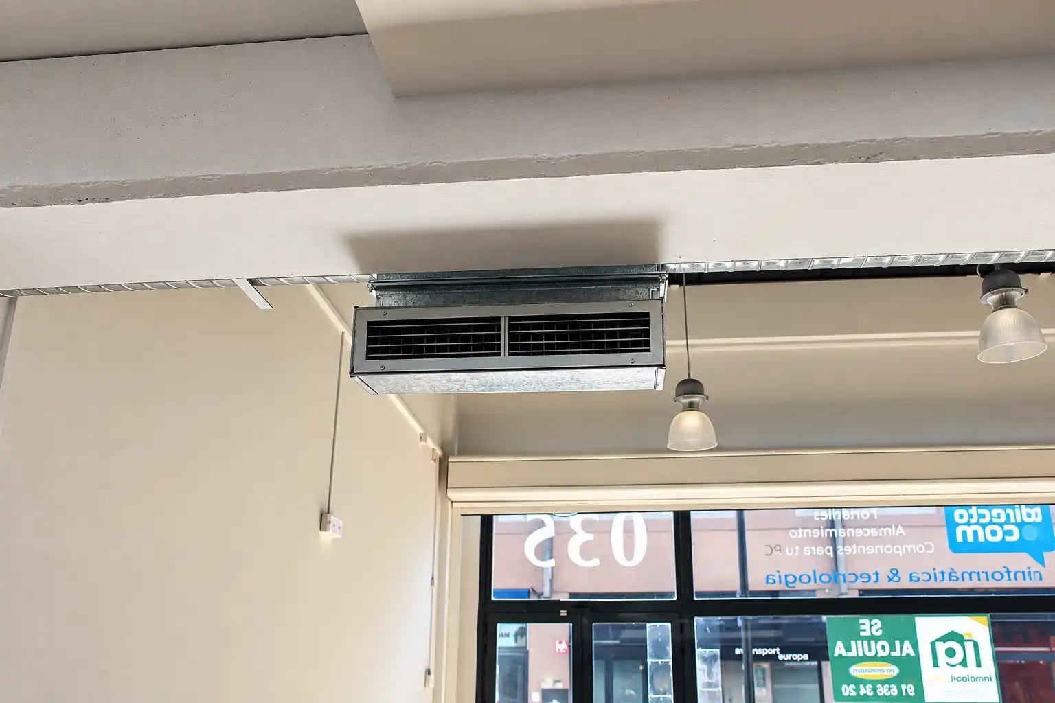 Local de lloguer en Las Rozas de Madrid amb Aire condicionat