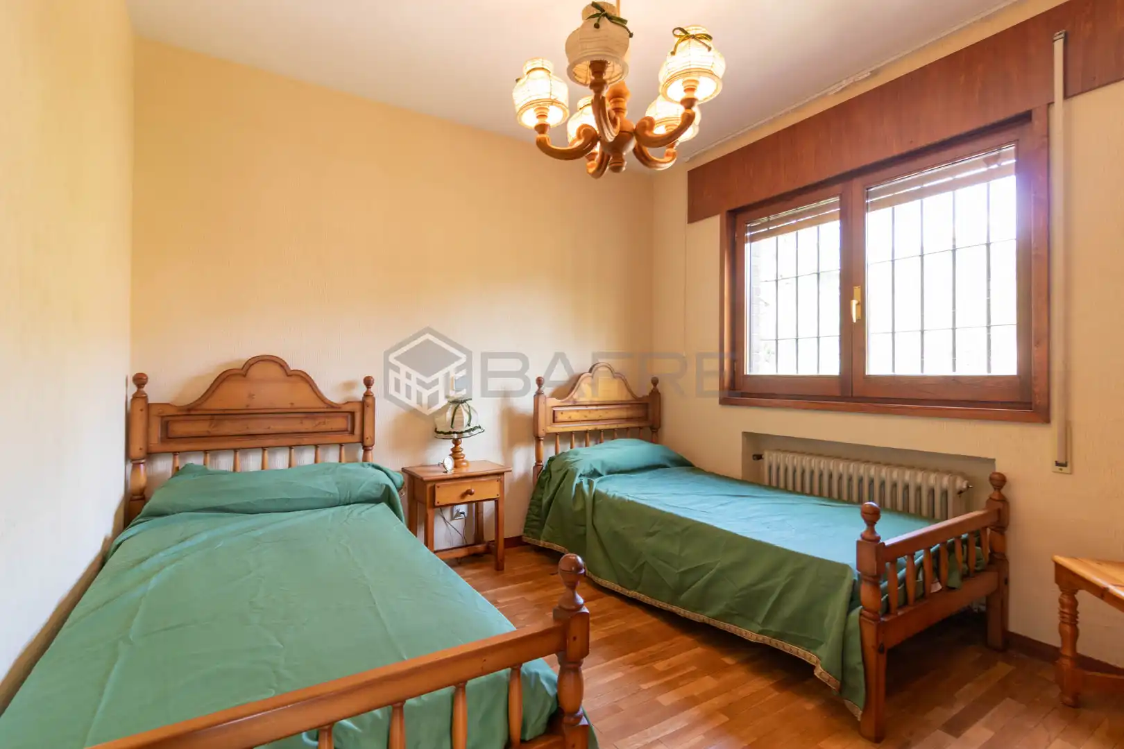 Dormitori de Casa o xalet en venda en Torrelodones amb Calefacció, Jardí privat i Parquet