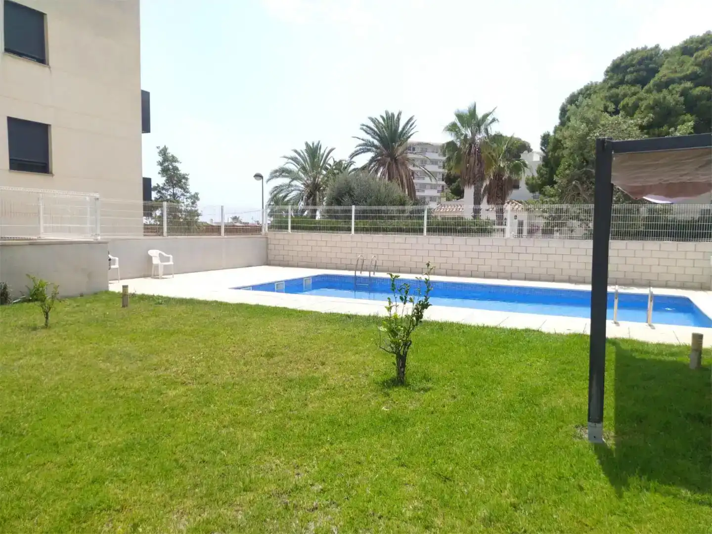 Piscina de Apartament de lloguer en Alcanar amb Aire condicionat, Jardí privat i Piscina