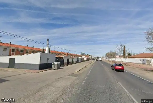 Vista exterior de Casa adosada en venta en Tomelloso