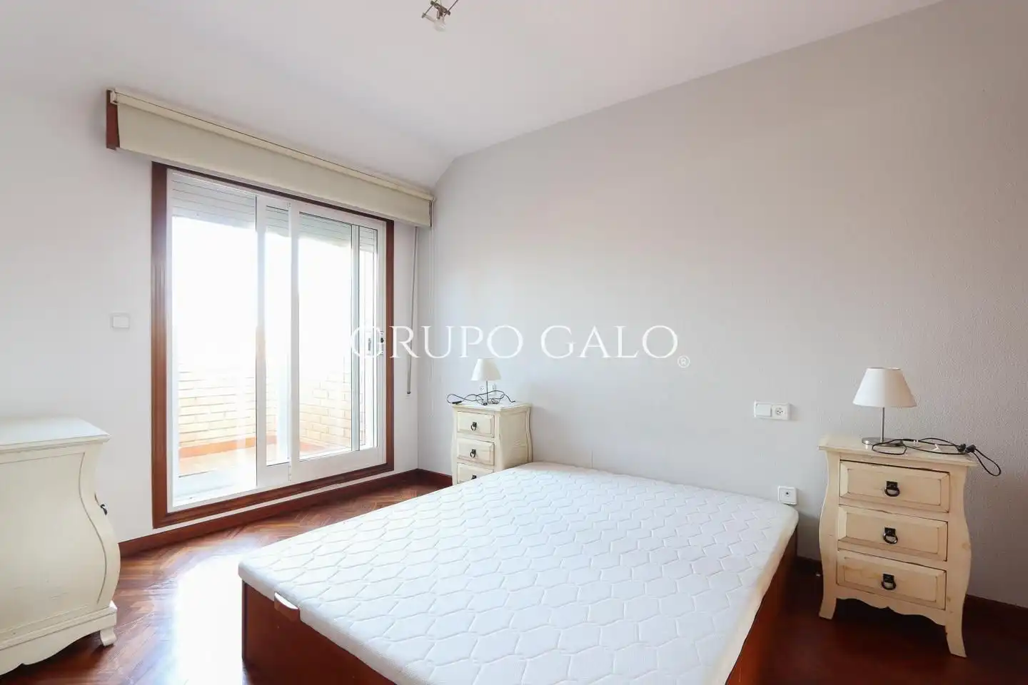 Habitación de Dúplex de alquiler en Vigo  con Calefacción, Parquet y Terraza