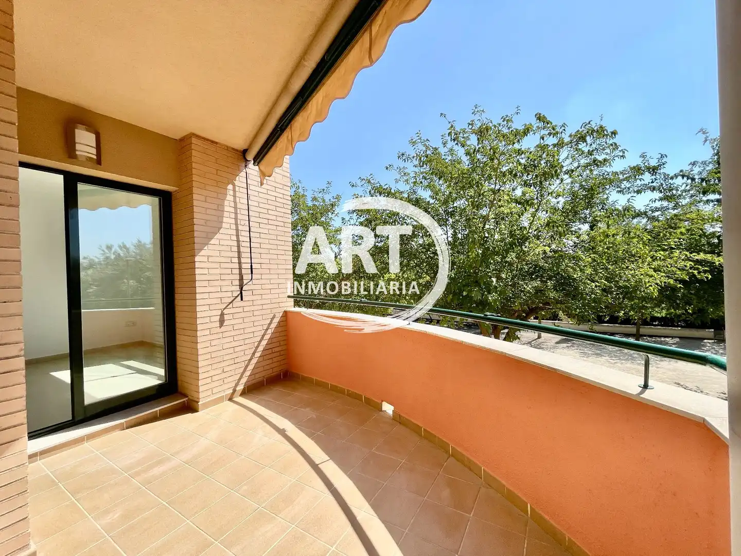 Garden of Flat for sale in La Pobla de Vallbona  with Air Conditioner, Heating and Terrace