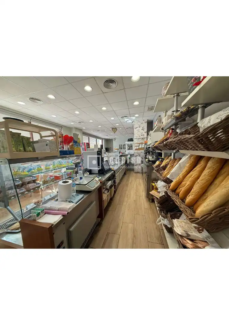 Local de alquiler en Torrejón de Ardoz con Parquet