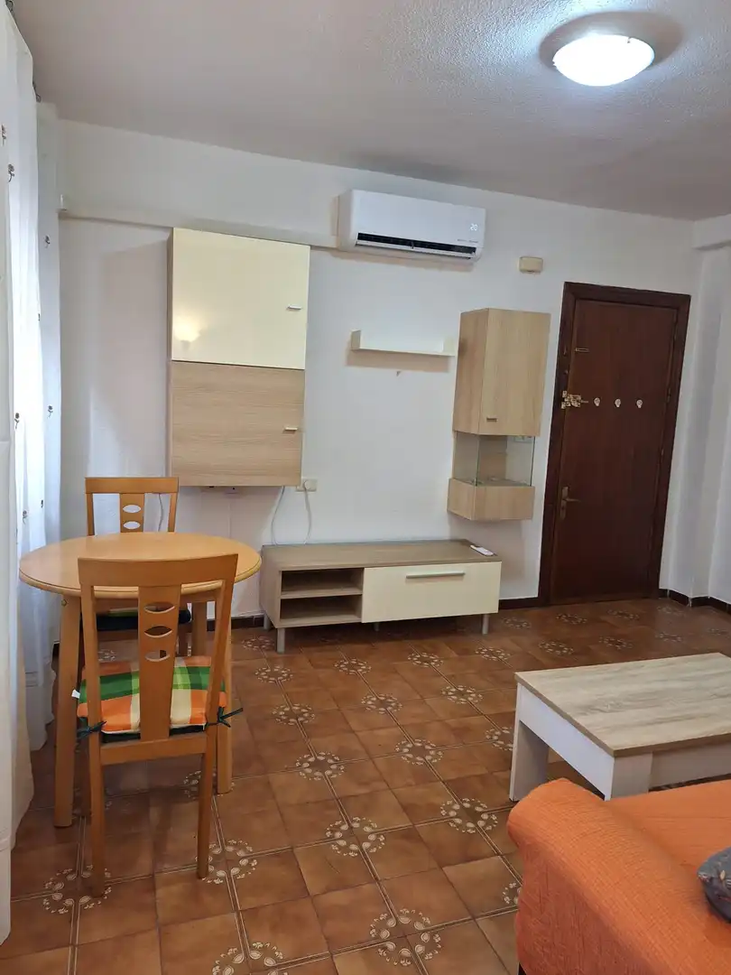 Apartamento de alquiler en La Fama
