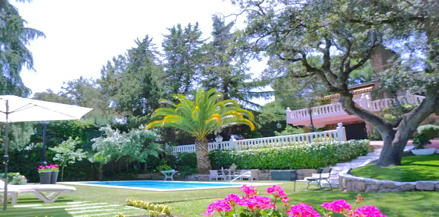 Jardí de Casa o xalet en venda en Torrelodones amb Aire condicionat, Calefacció i Jardí privat