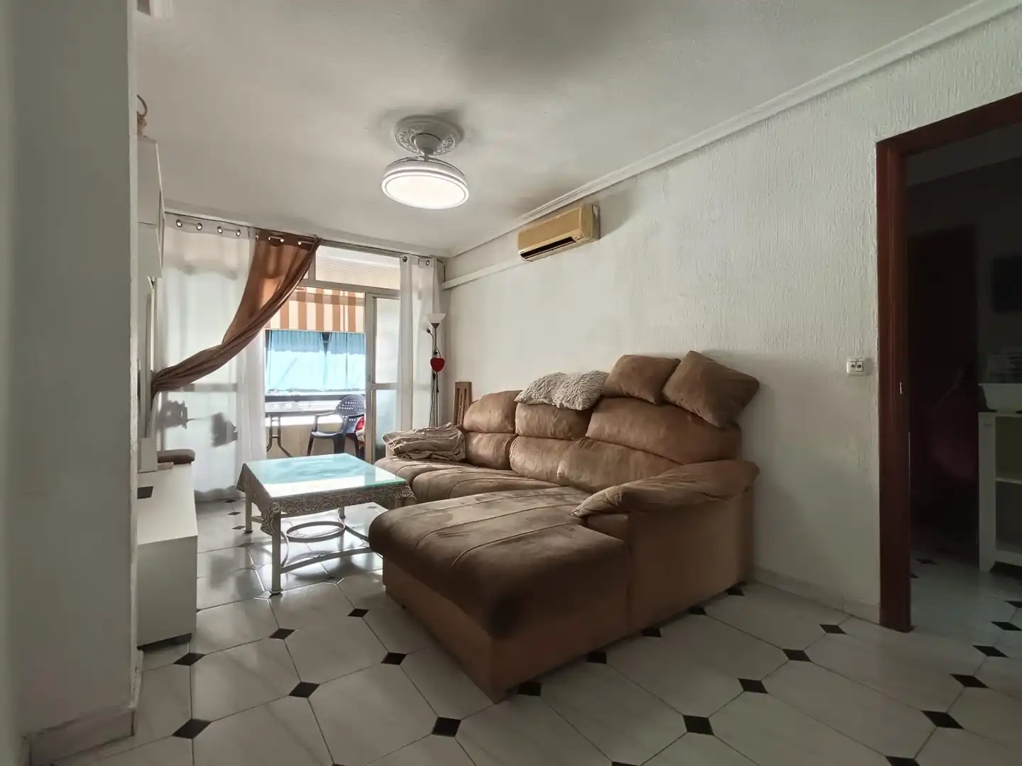 Wohnzimmer von Wohnung zum Verkauf in Córdoba mit Klimaanlage und Terrasse