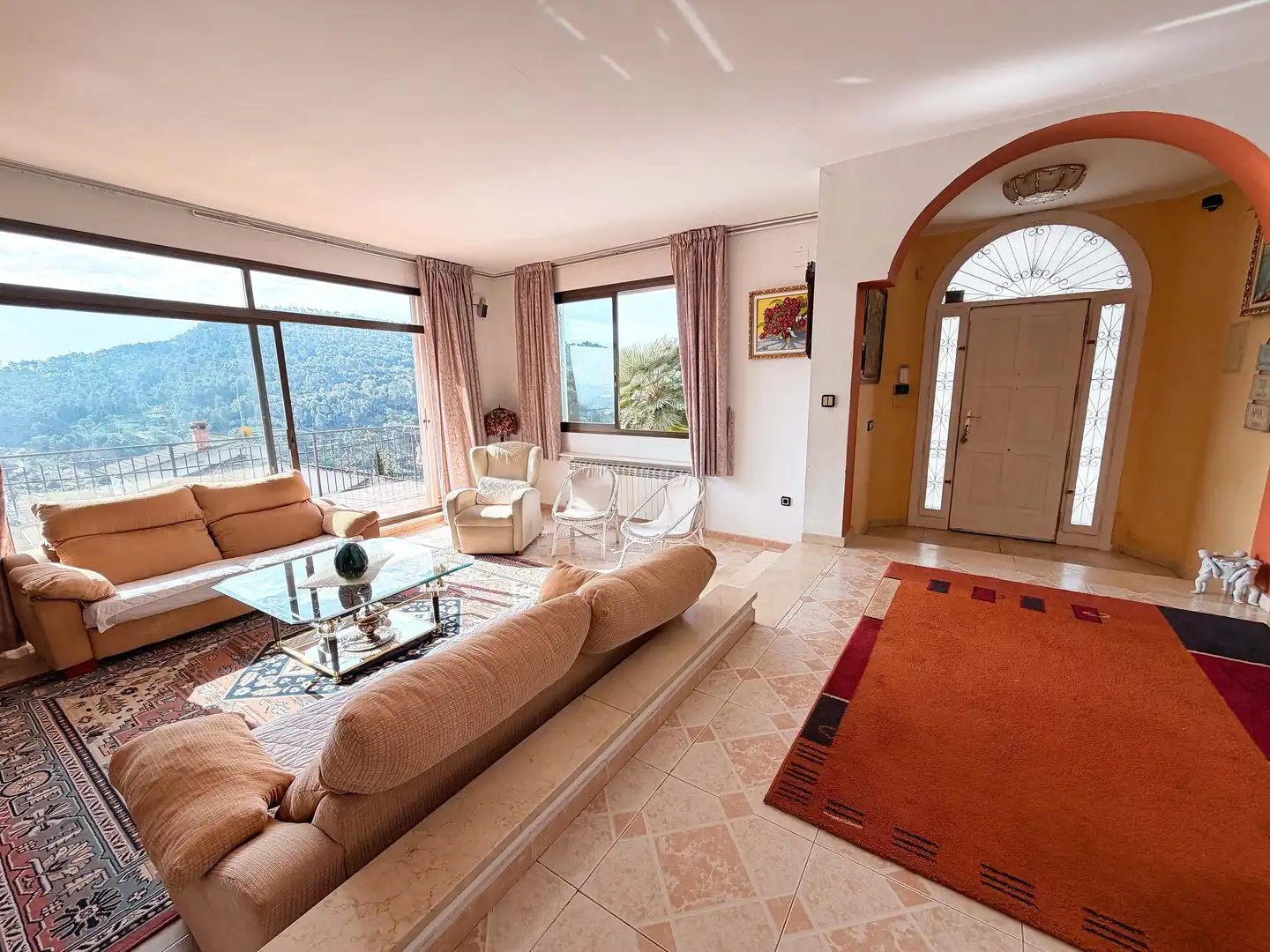 Sala de estar de Casa o chalet en venta en Vallirana con Aire acondicionado, Calefacción y Terraza