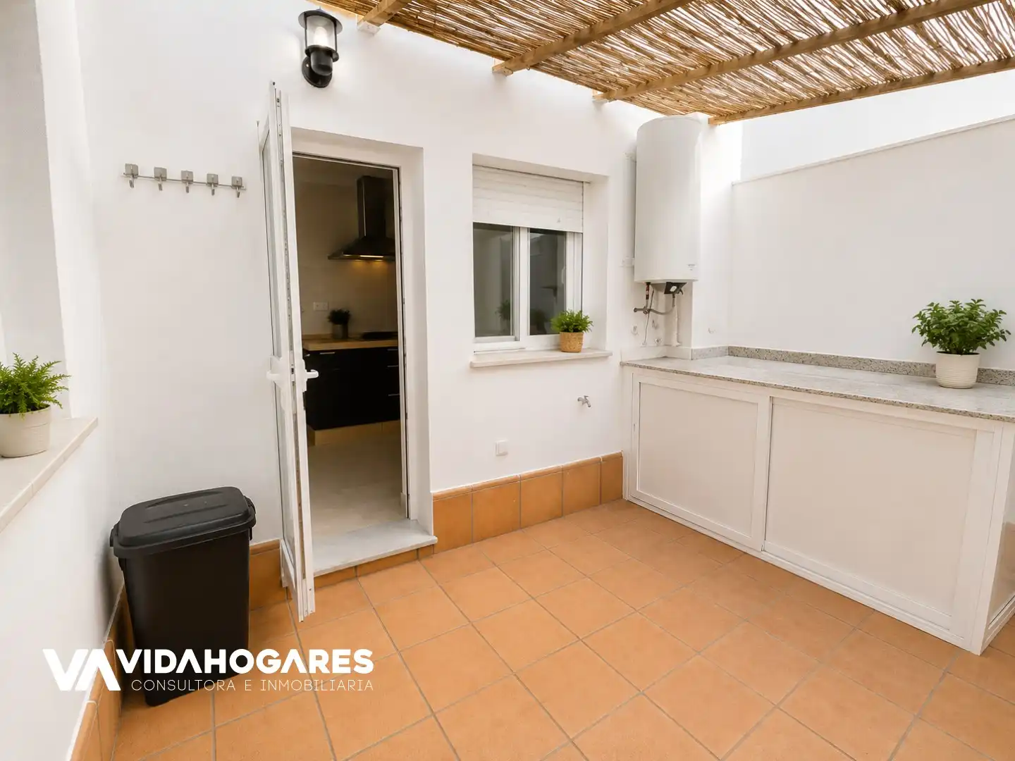 Cuina de Casa o xalet en venda en Rota amb Terrassa