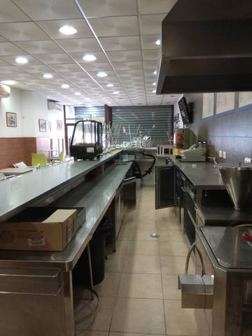 Local comercial en Venta en Calle Mensajera, 11 en Fuente Alegre - El Chaparral - Los Morales