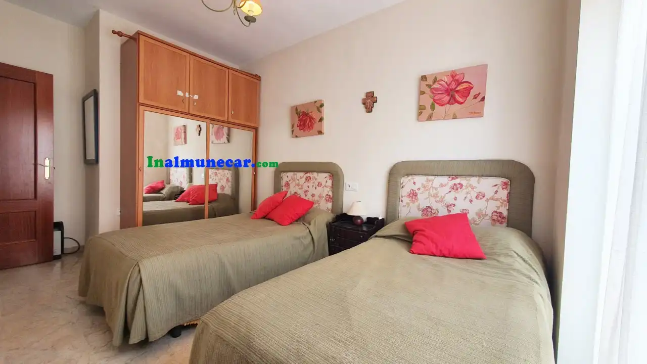 Schlafzimmer von Dachboden zum Verkauf in Almuñécar mit Terrasse und Möbliert