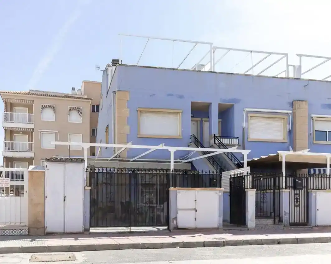Vista exterior de Apartament en venda en Santa Pola amb Aire condicionat