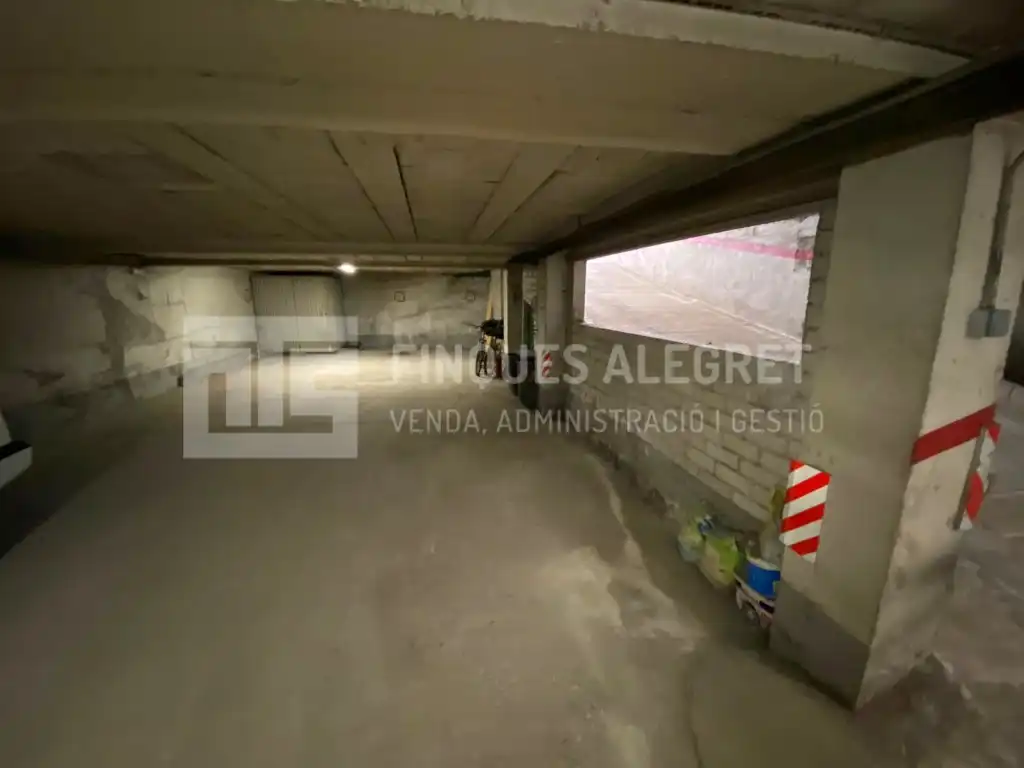 Parking of Garage for rent in Tremp