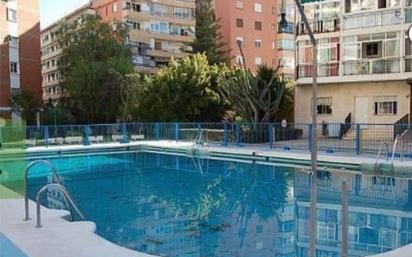 Piscina de Estudi en venda en Torremolinos amb Aire condicionat, Jardí privat i Piscina comunitària