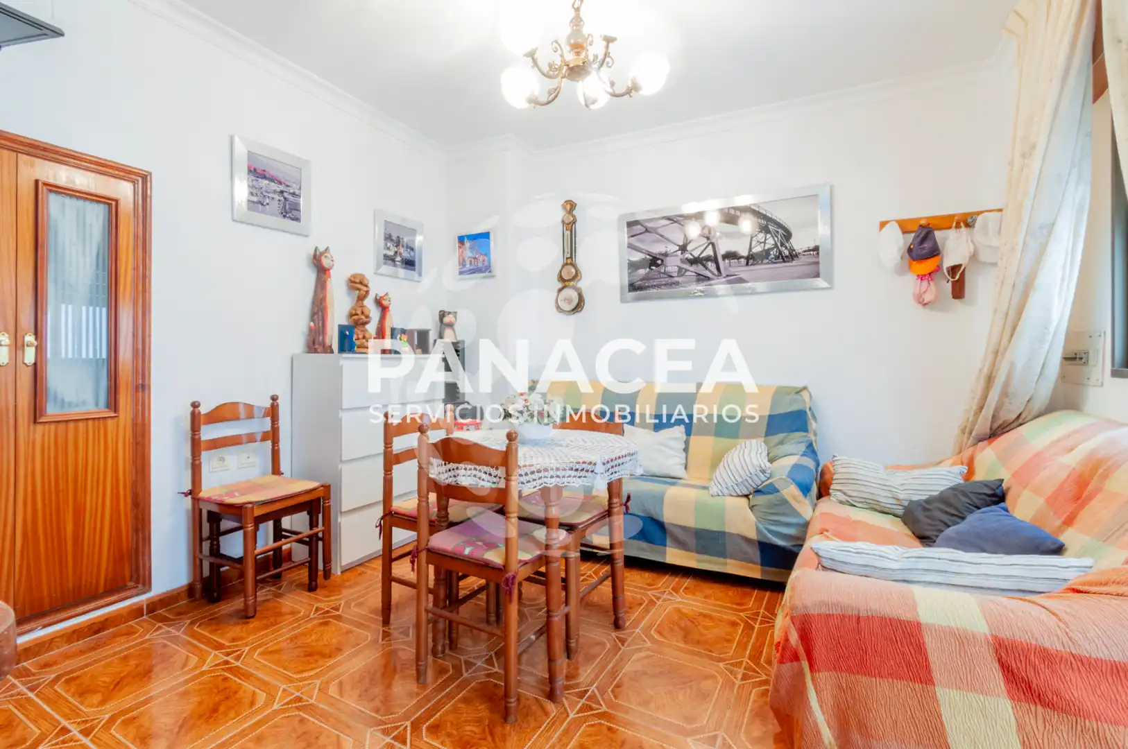 Sala de estar de Casa o chalet en venta en Albuñol con Terraza, Amueblado y Microondas