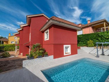 Casa amb piscina en venda a Robledo de Chavela