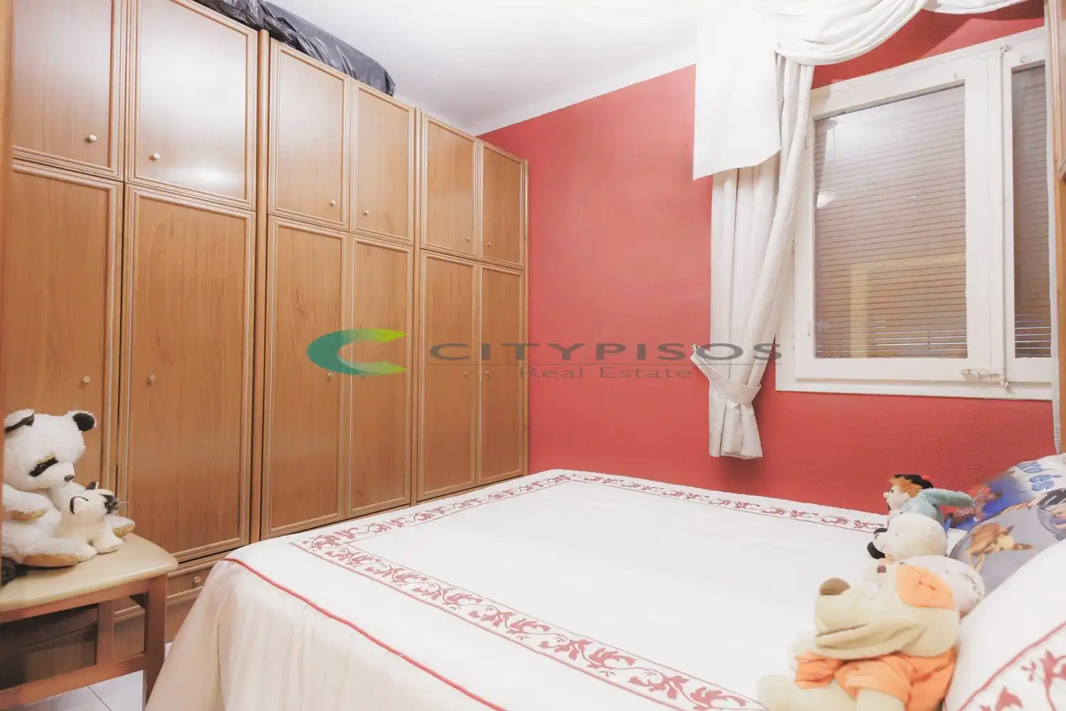 Habitación de Piso en venta en Barcelona con Aire acondicionado, Horno y Alarma
