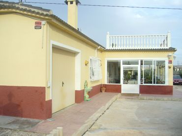 Xalet amb piscina en venda a Crevillent