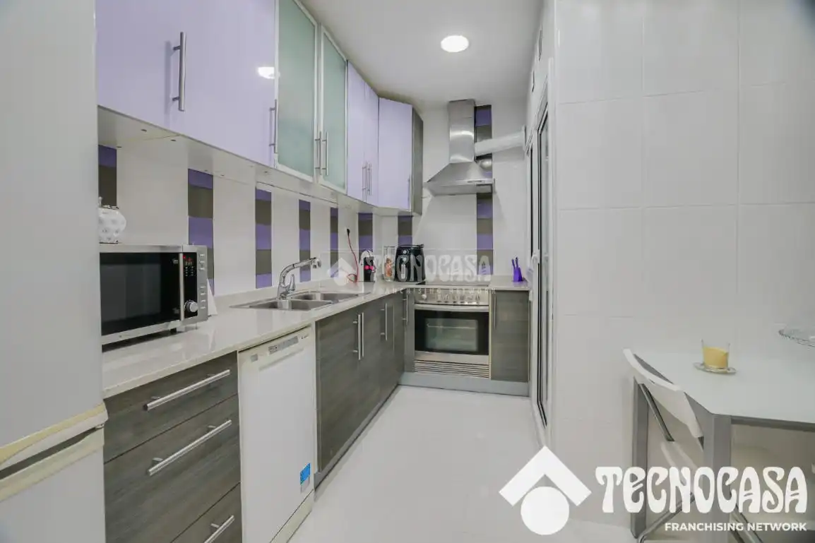 Cocina de Piso en venta en Barcelona con Aire acondicionado