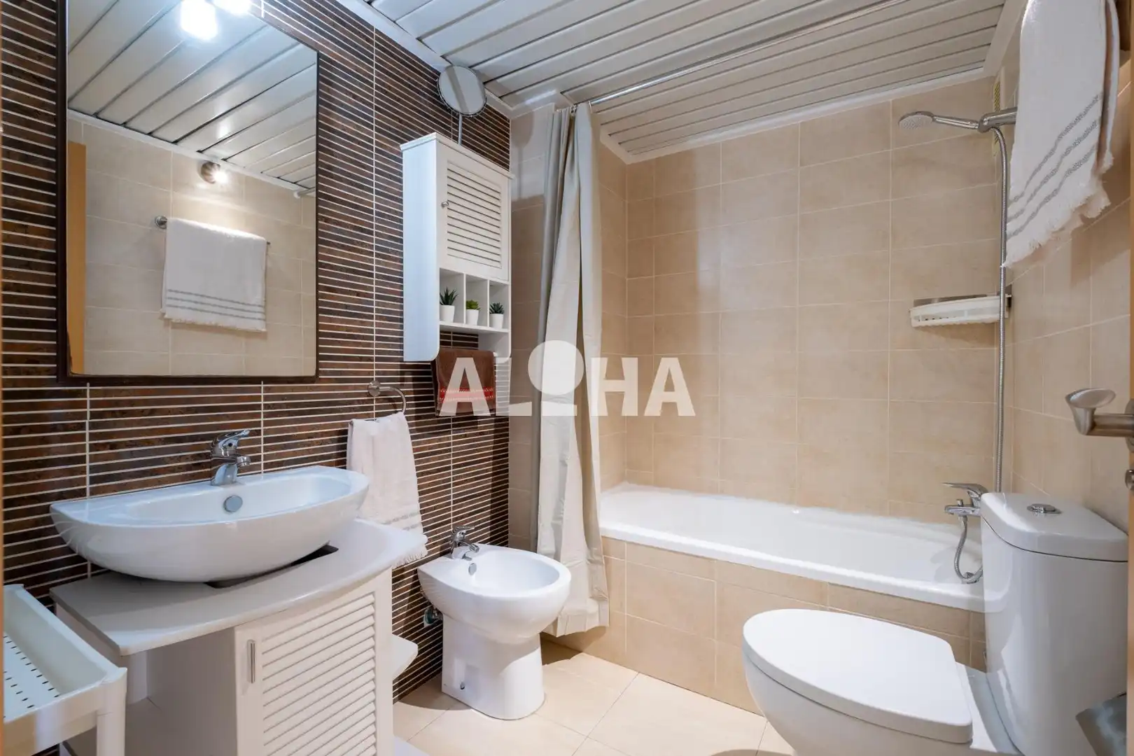 Bany de Apartament de lloguer en Moncada amb Aire condicionat i Moblat