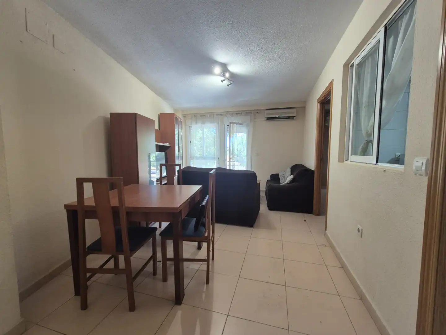 Sala de estar de Apartamento en venta en Badajoz con Aire acondicionado, Calefacción y Amueblado