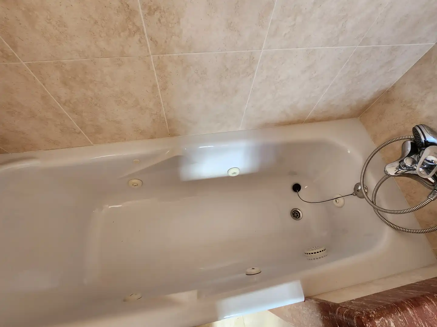 Baño de Casa adosada en venta en Roda de Berà con Aire acondicionado, Calefacción y Terraza