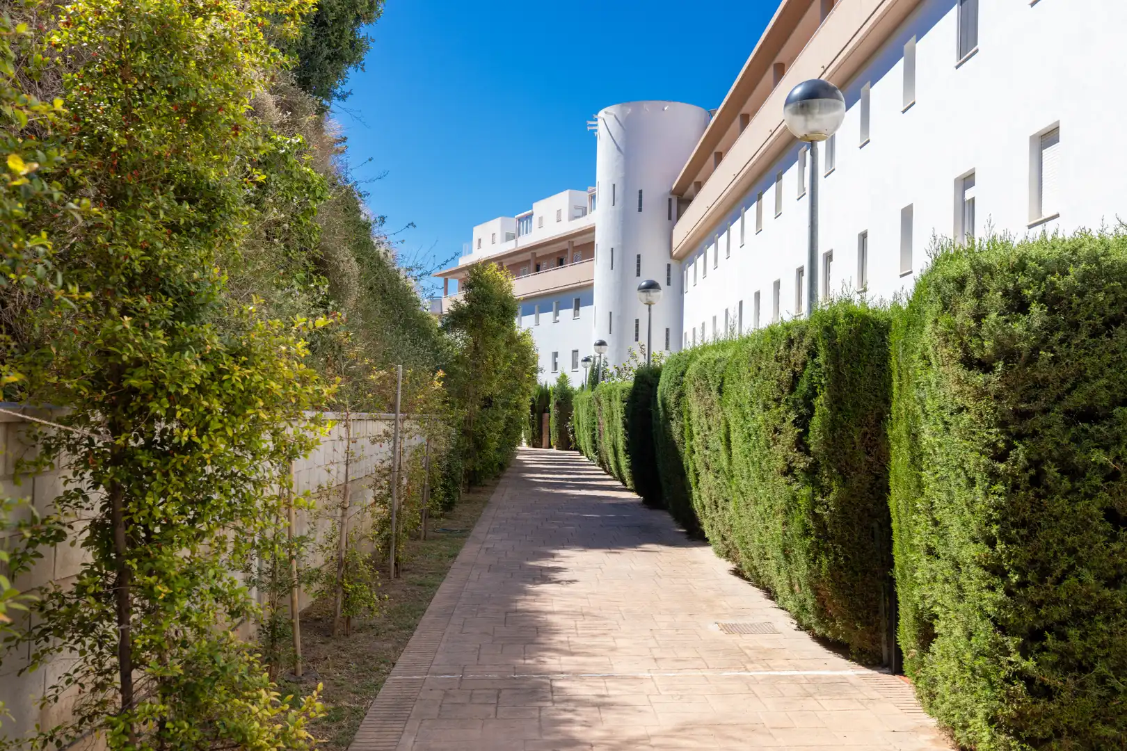 Vista exterior de Dúplex en venda en Rincón de la Victoria amb Aire condicionat, Calefacció i Jardí privat