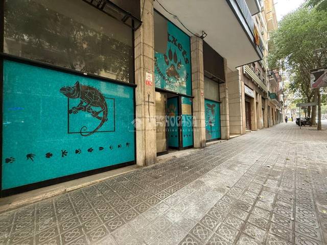 Local comercial en Alquiler en Sagrada Família