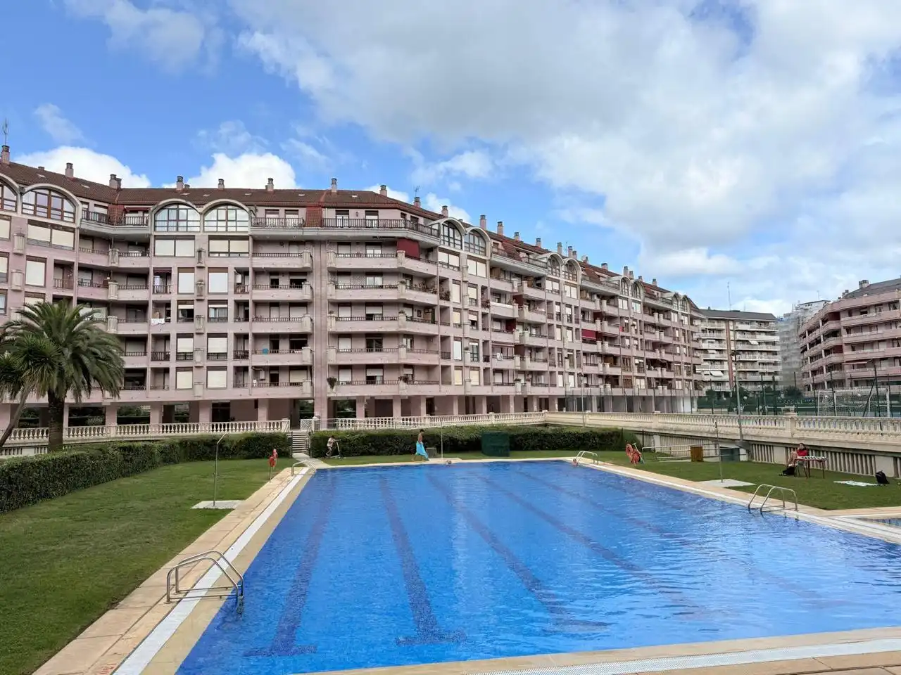Swimming pool of Flat for sale in Castro-Urdiales  with Heating, Parquet flooring and Terrace