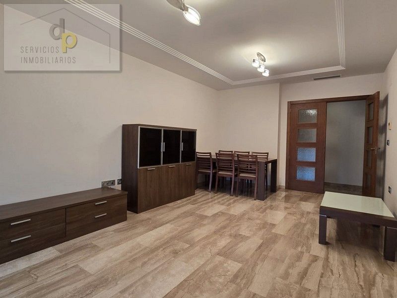 Sala d'estar de Pis de lloguer en Elche / Elx amb Aire condicionat, Moblat i Forn