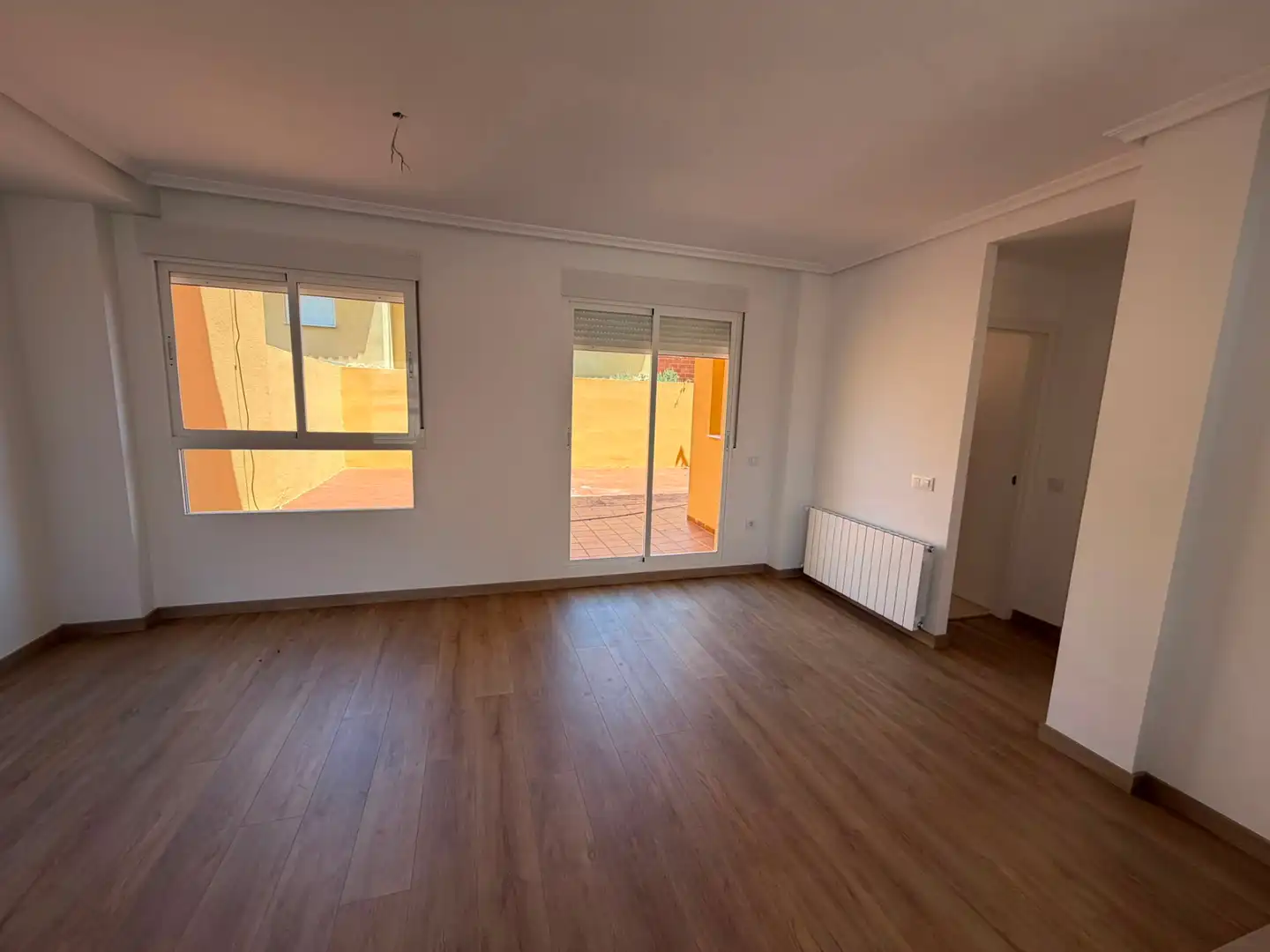 Dormitori de Casa adosada en venda en Utiel amb Calefacció, Parquet i Terrassa
