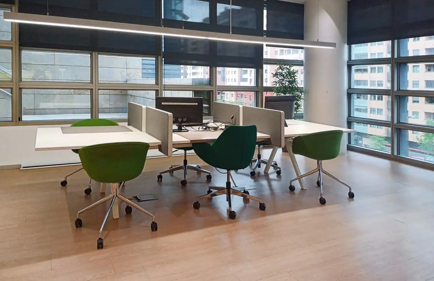 Office for rent in Zaragoza  with Air Conditioner, Heating and Furnished