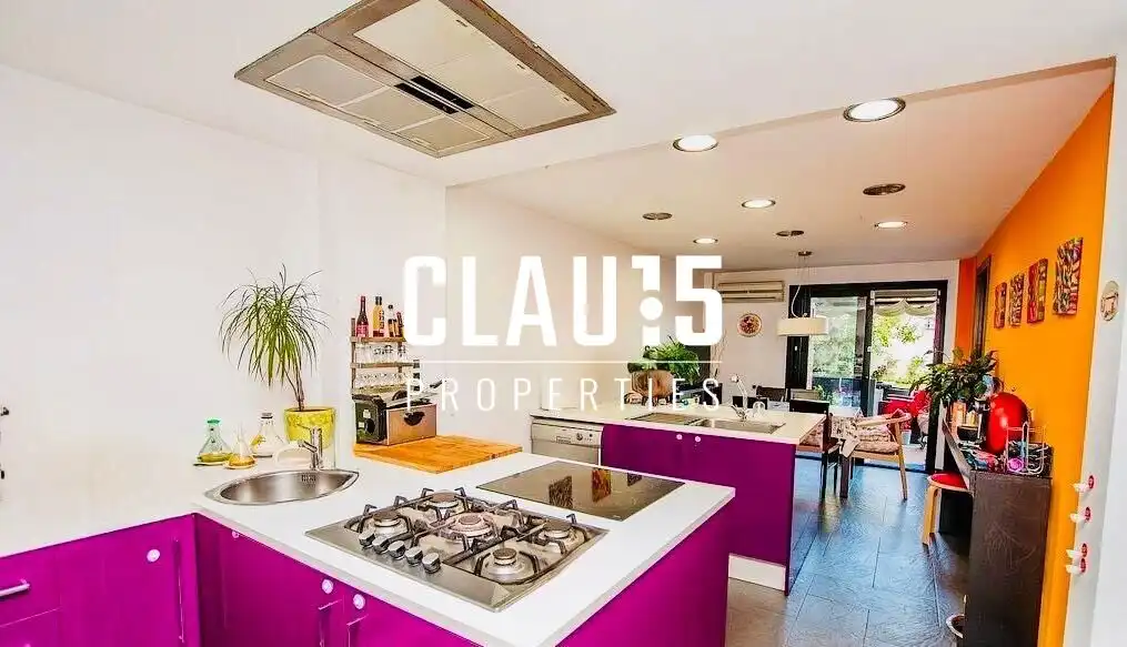 House with terrace for sale in Nucli Urbà, imagen 11