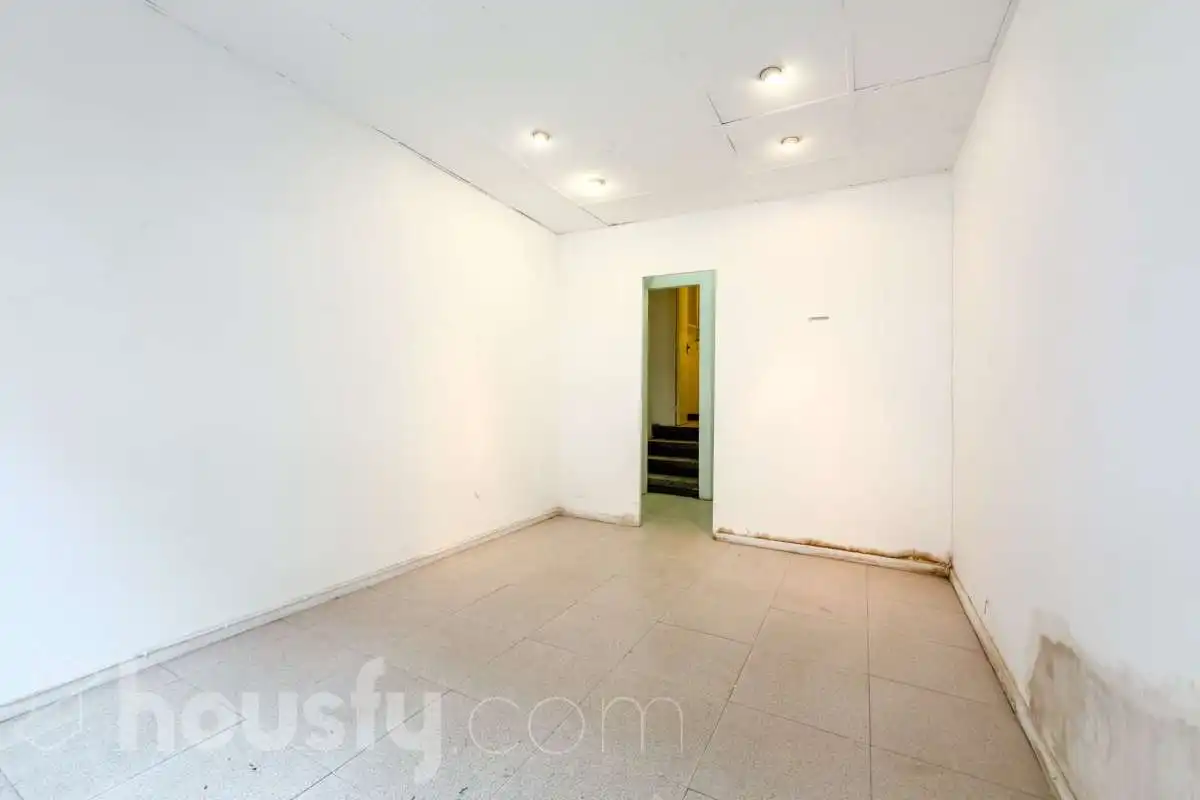 Business premises for sale in Carrer del Riu de l'Or ., imagen 2