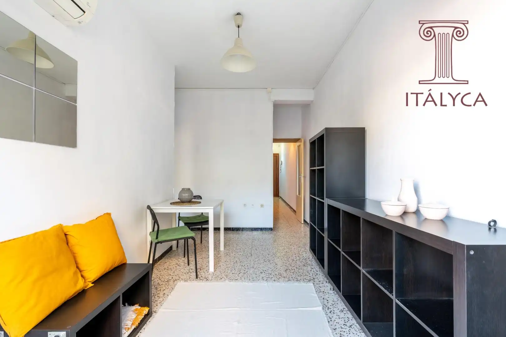 Bedroom of Flat for sale in Sevilla  with Air Conditioner and Terrace