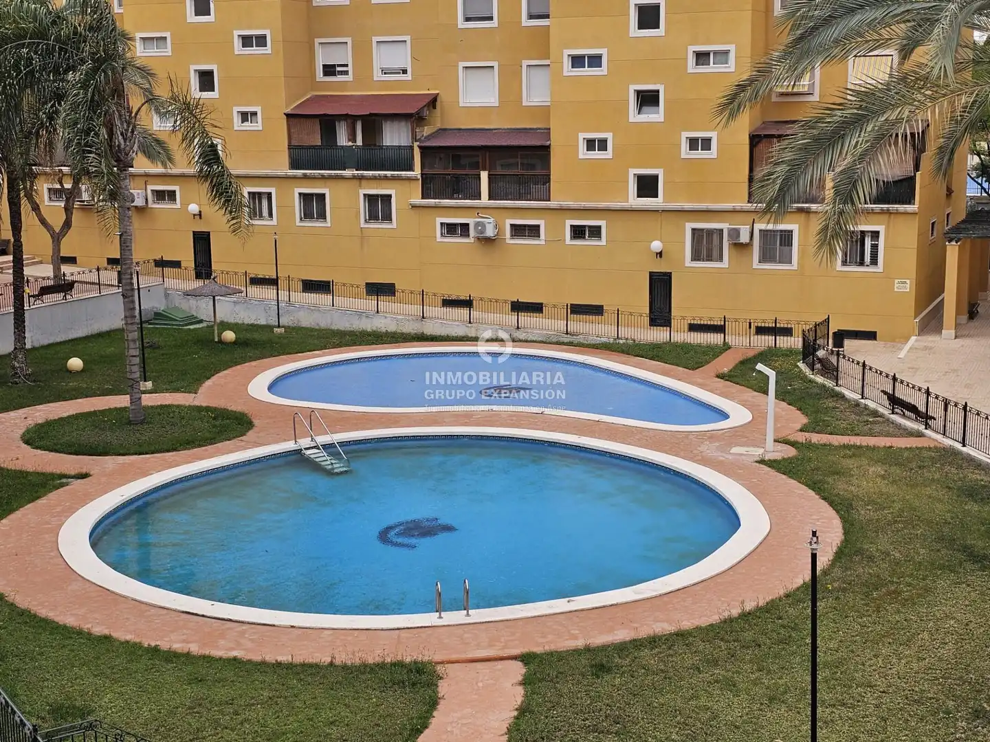 Schwimmbecken von Wohnung zum Verkauf in Aspe mit Abstellraum, Balkon und Gemeinschaftspool