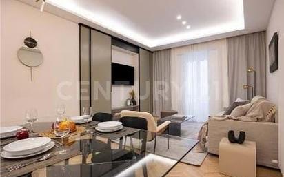 Living room of Flat for sale in  Madrid Capital  with Air Conditioner, Heating and Furnished