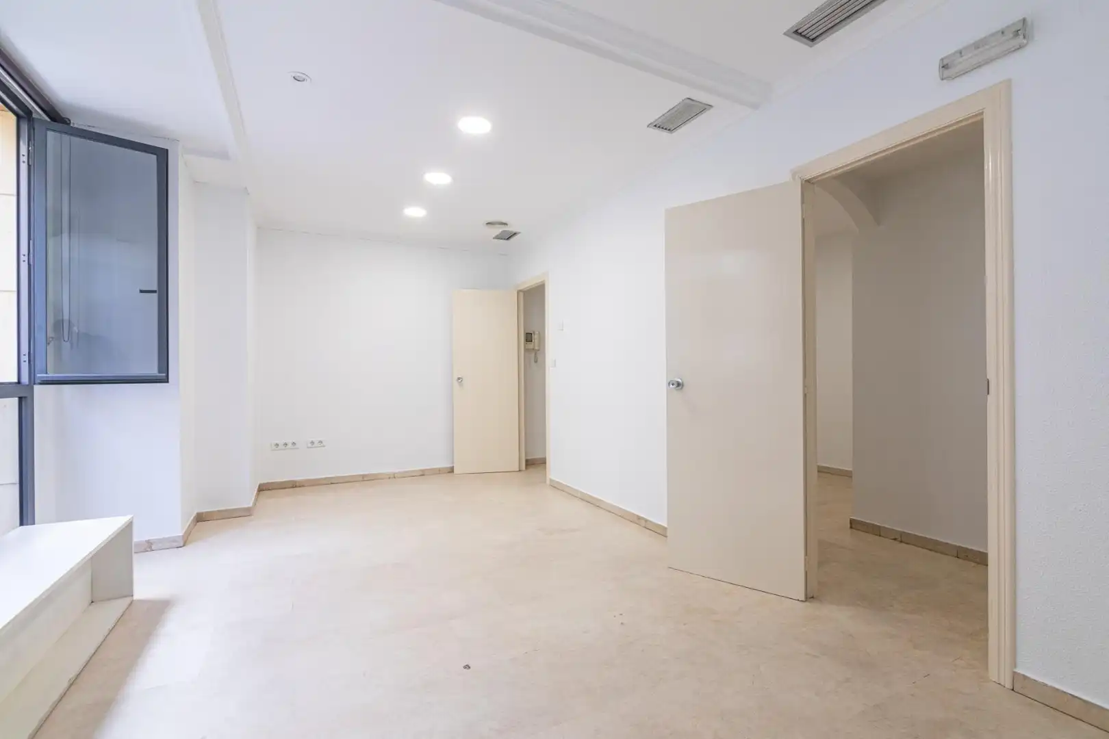Oficina de alquiler en Elche / Elx