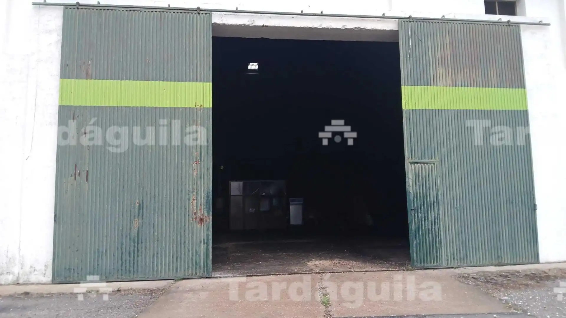 Fabrikhallen zur Miete in Pedrosillo el Ralo