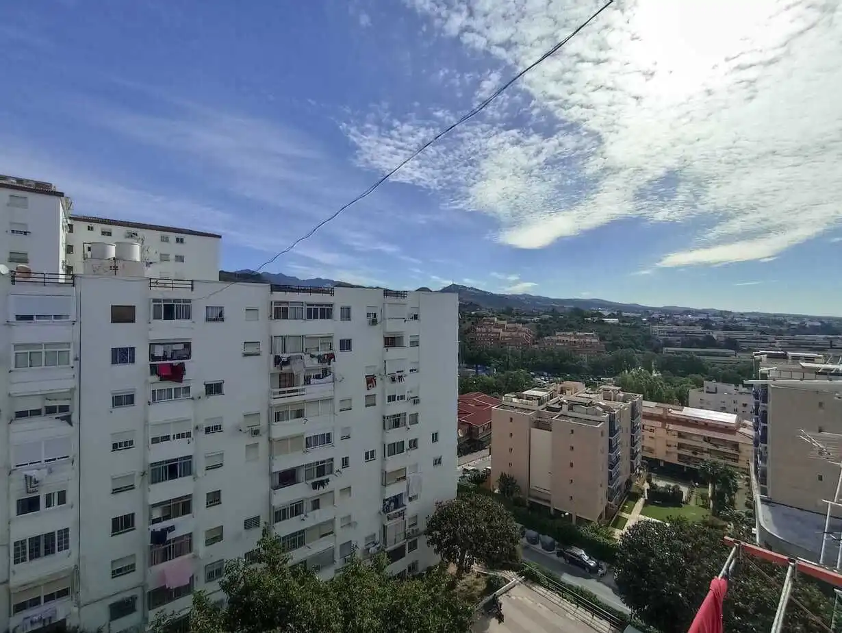 Vista exterior de Piso en venta en Marbella con Calefacción y Terraza