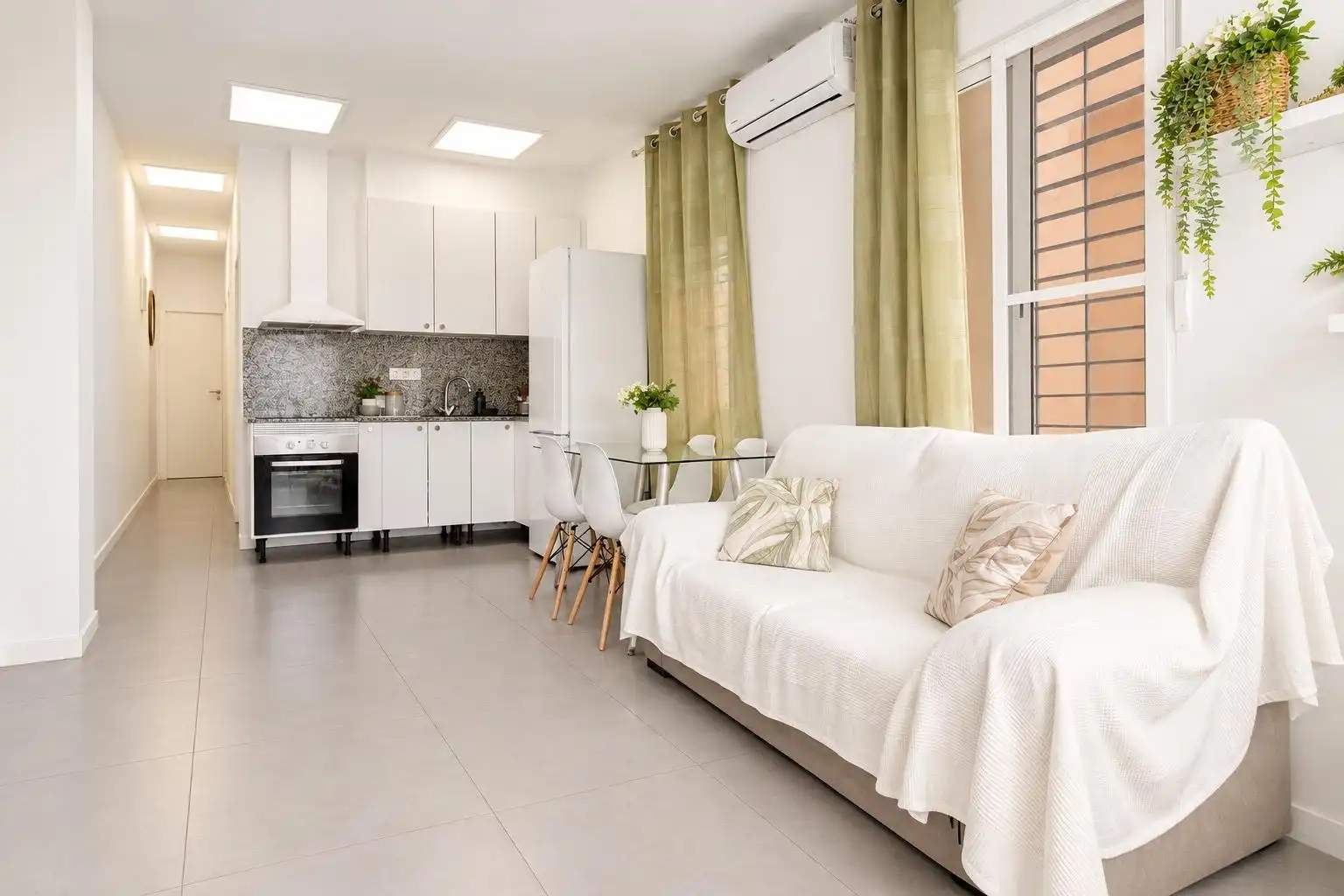 Erdgeschosswohnung zum Verkauf in Calle MARTINEZ COLL 12, imagen 2