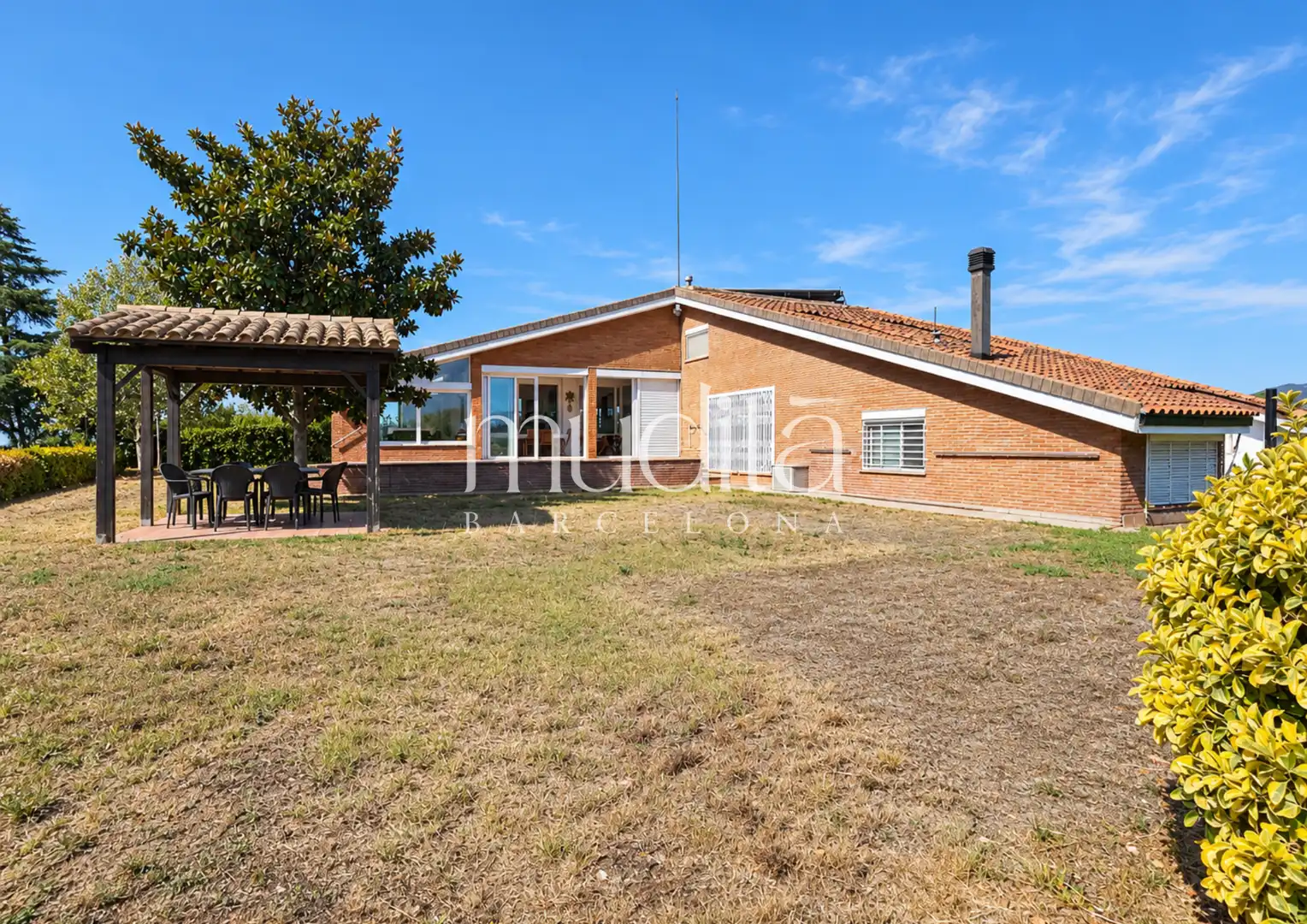 Casa amb piscina en venda a Lliçà d'Amunt