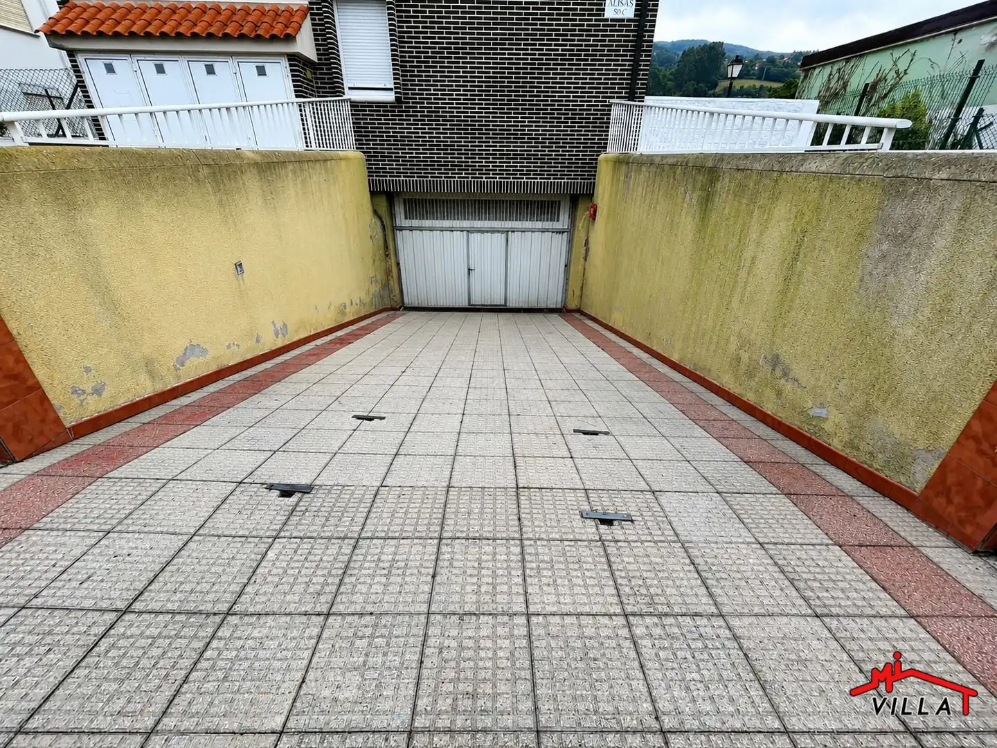 Parkplatz von Wohnung zum Verkauf in Ampuero mit Heizung, Abstellraum und Möbliert