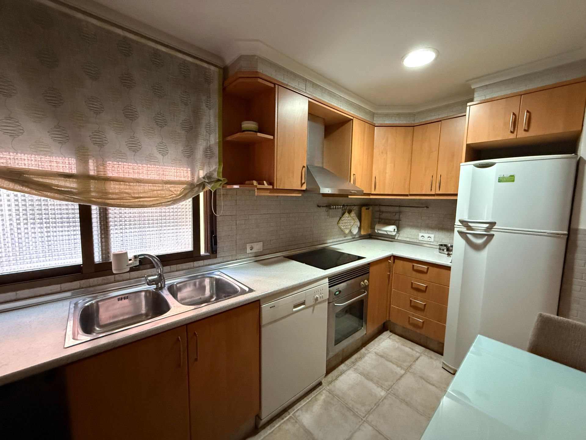 Cuina de Casa adosada en venda en Vila-real amb Calefacció i Moblat