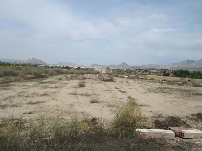 Finca rústica en venda en Novelda