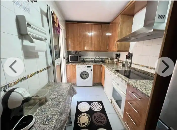 Cuina de Planta baixa en venda en Dos Hermanas amb Aire condicionat i Terrassa