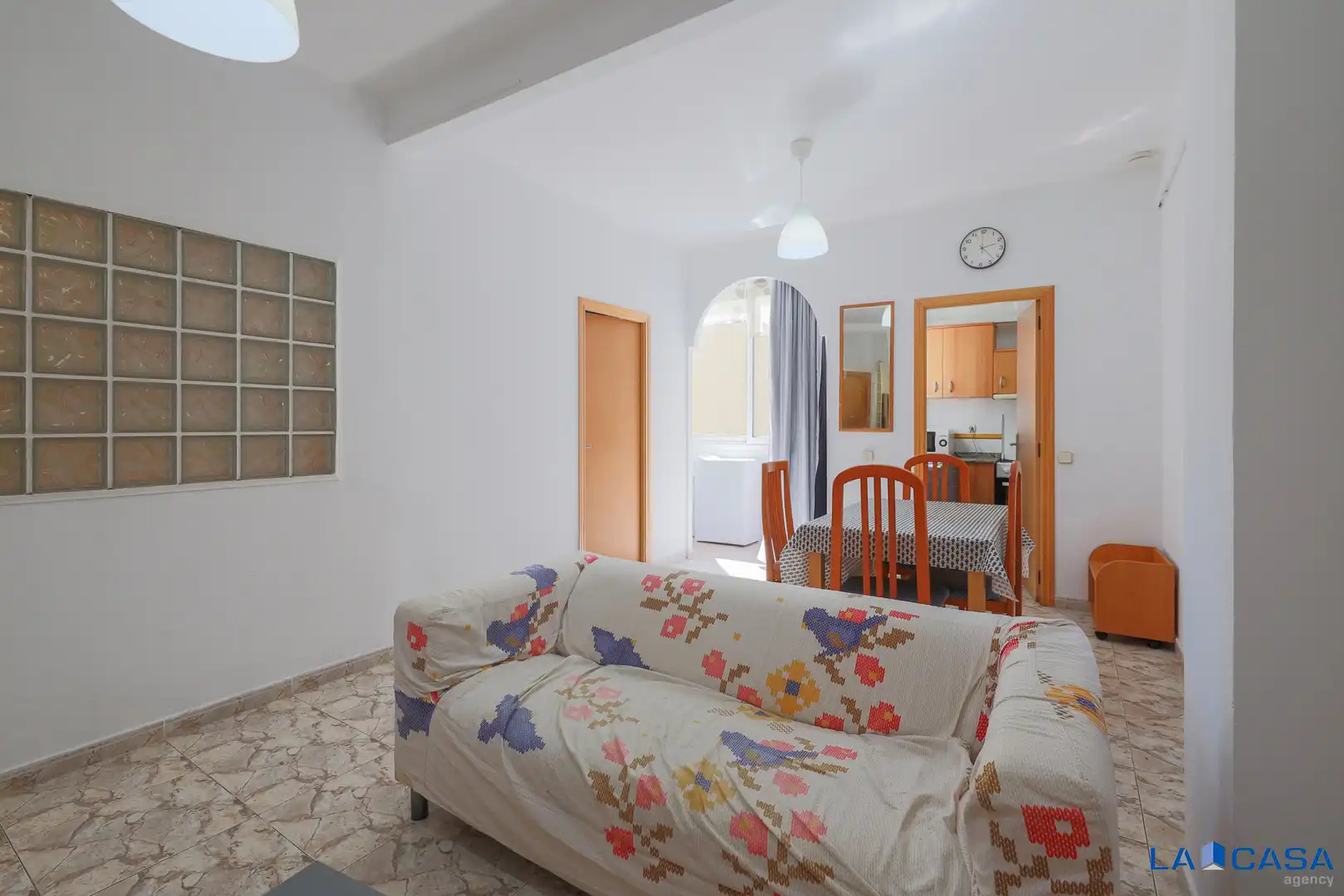 Living room of Flat for sale in Barcelona