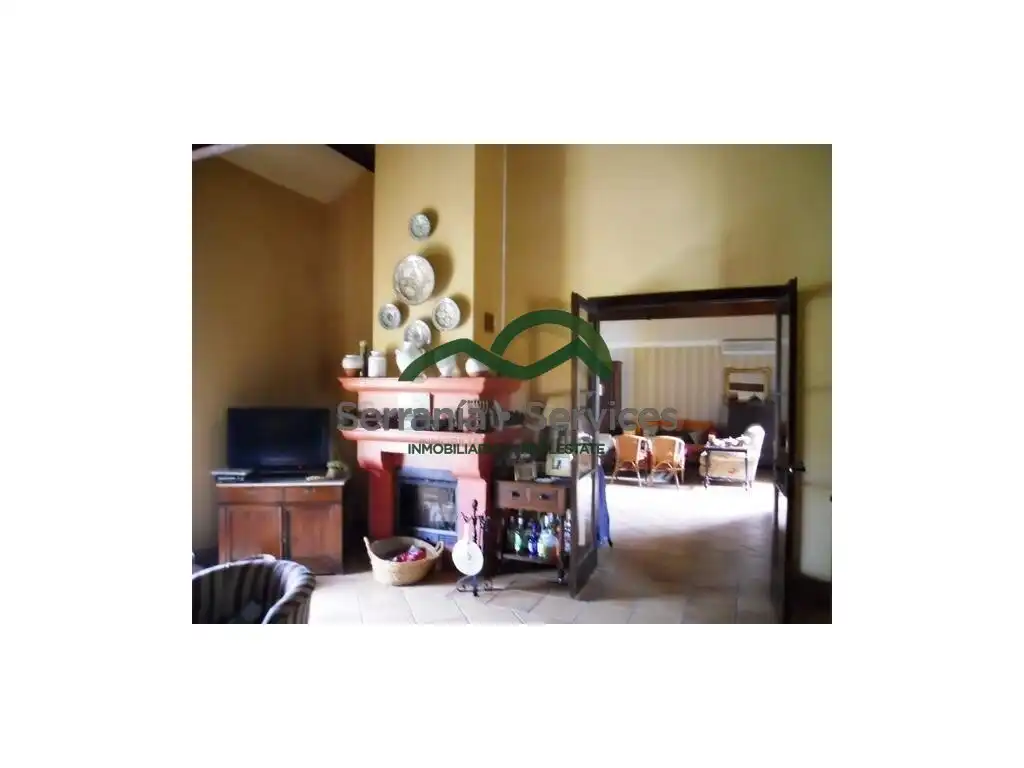 Country homes for sale in Los Molares