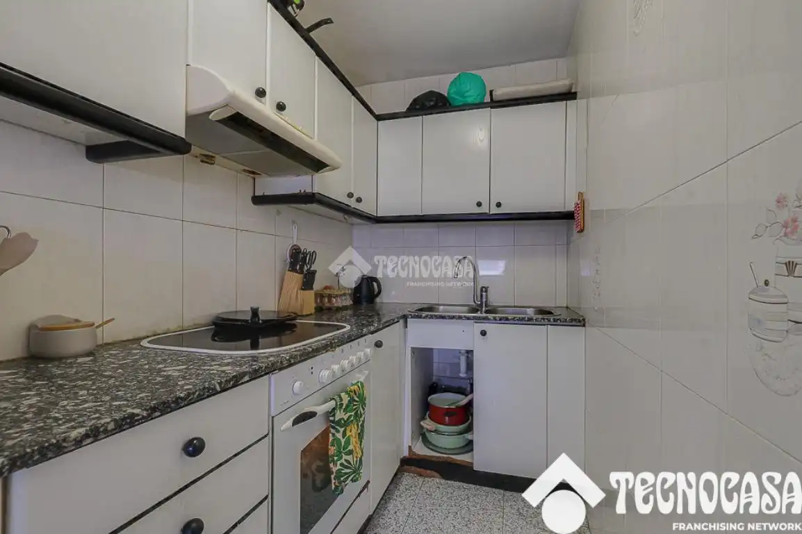 Piso con terraza en venta en Nou Barris, imagen 24