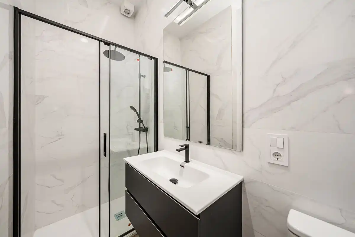 Baño de Piso en venta en Madrid con Aire acondicionado y Calefacción